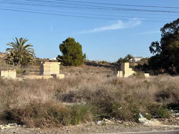 Terreno en carretera Bacarot, 63