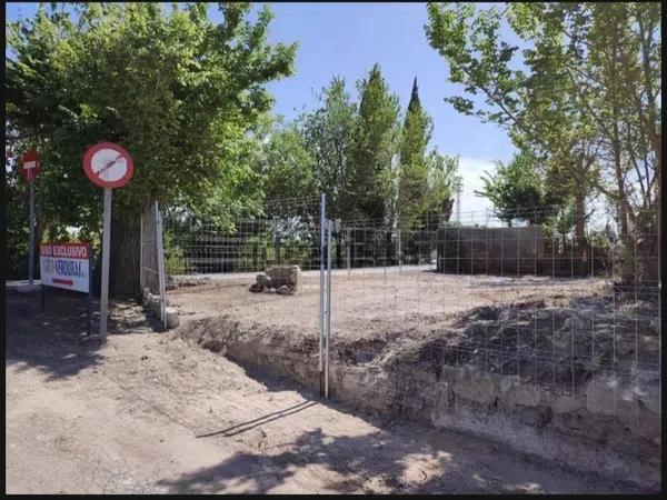 Terreno en calle San Fermin, 15