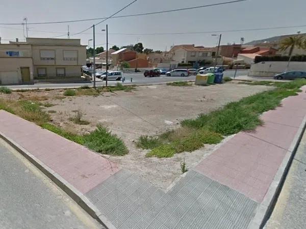 Terreno en calle Astronomo Perez Verdu