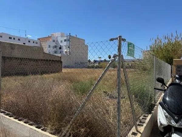 Terreno en calle Osa Mayor