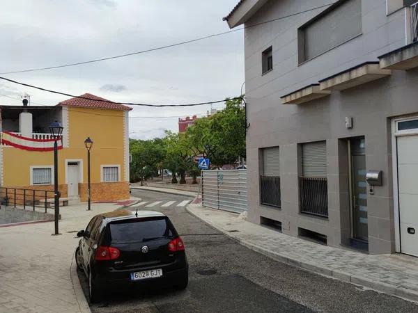 Terreno en avenida Carlos Soria, 23