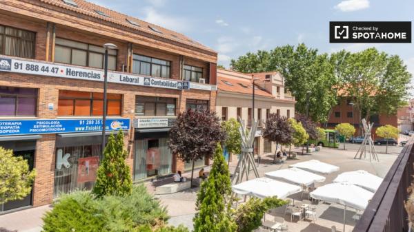 Habitaciones en alquiler en apartamento de 5 dormitorios en Alcalá De Henares.