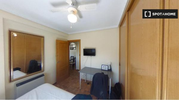 Apartamento de 2 dormitorios en alquiler en Madrid