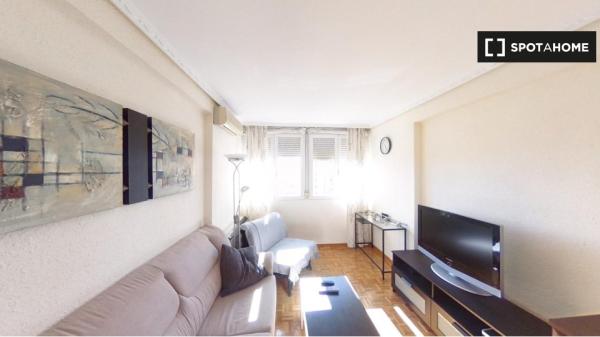 Apartamento de 2 dormitorios en alquiler en Madrid