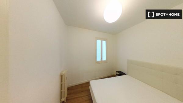 Apartamento de 2 dormitorios en alquiler en Madrid