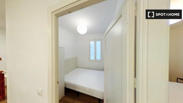 Apartamento de 2 dormitorios en alquiler en Madrid