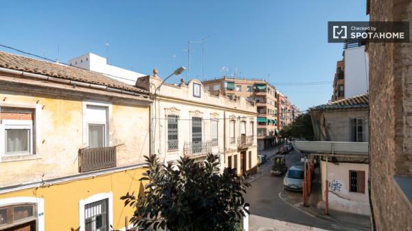 Estudio en alquiler en Benicalap, Valencia