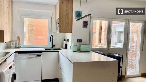 Apartamento de 2 dormitorios en alquiler en Salamanca, Madrid