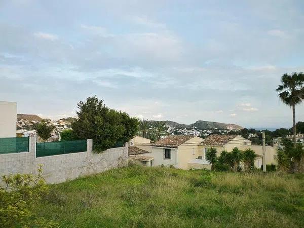 Terreno en calle Pozoblanco