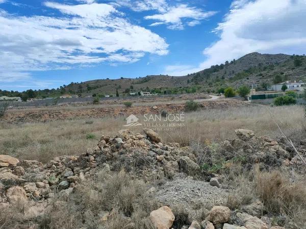 Terreno en Hondón de las Nieves