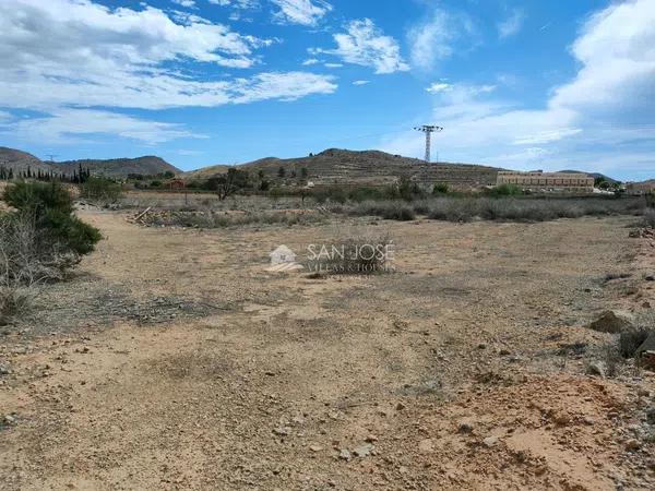 Terreno en Hondón de las Nieves