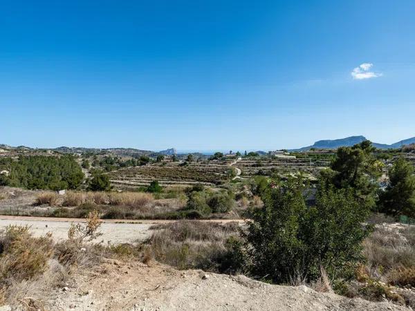 Terreno en calle Clara Campoamor