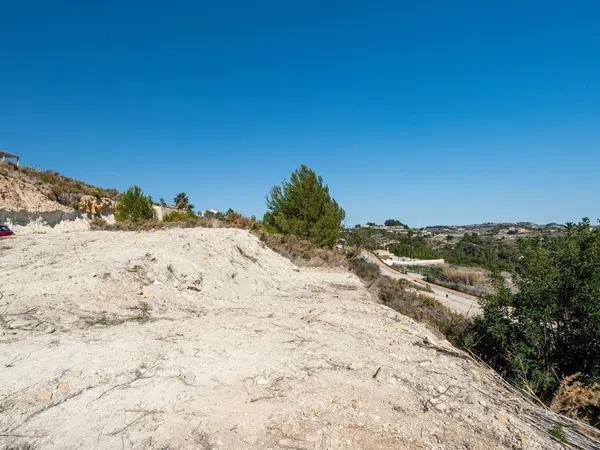 Terreno en calle Clara Campoamor