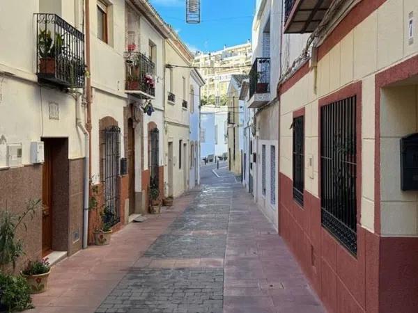 Terreno en calle los Almendros