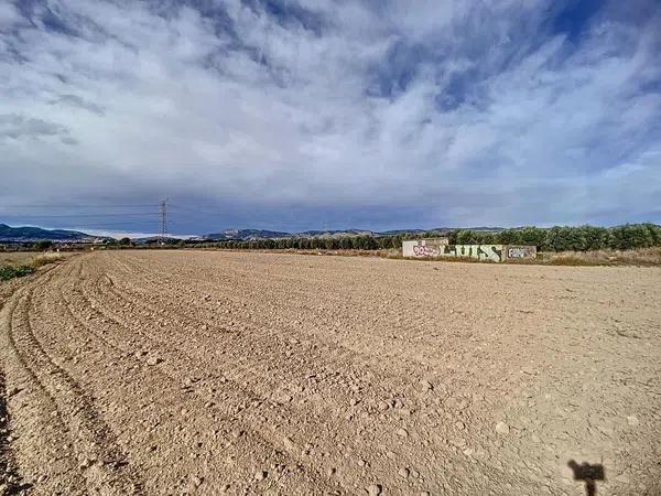 Terreno en calle del Maestro Albeniz