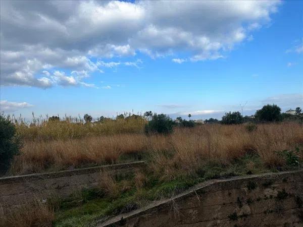 Terreno en calle Benissa