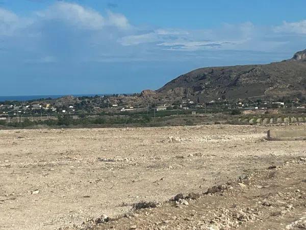 Terreno en calle Verdegás