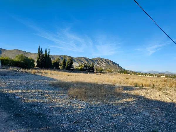 Terreno en Hondón de las Nieves