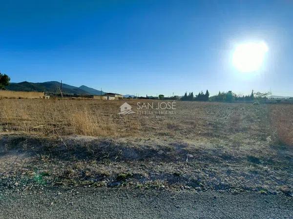 Terreno en Hondón de las Nieves