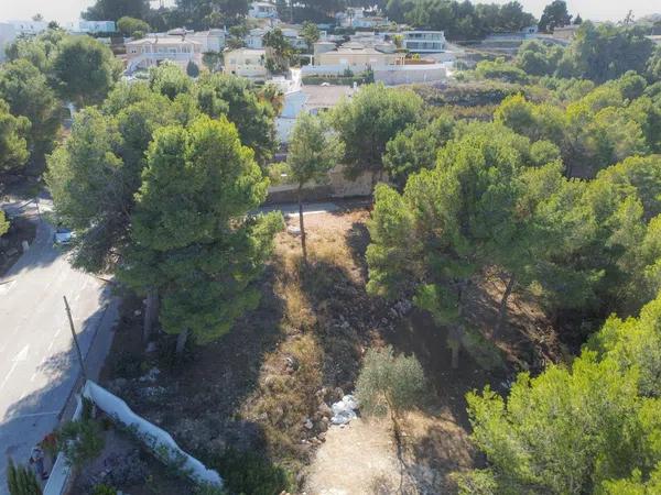 Terreno en calle Benisol