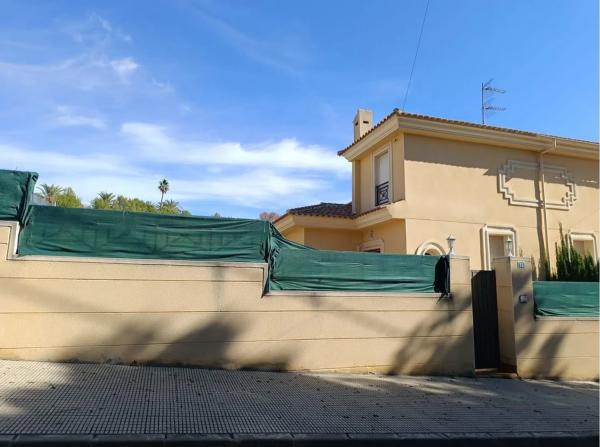 Chalet pareado en calle Vall de Ceta