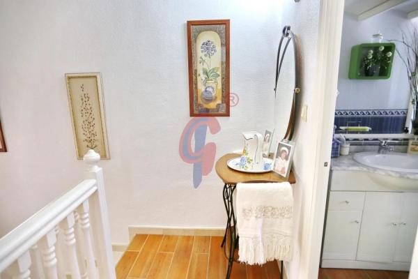 Chalet adosado en calle les Vinyes, 131