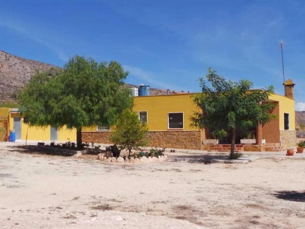 Casa independiente en Partida Umbria Baja de Algayat