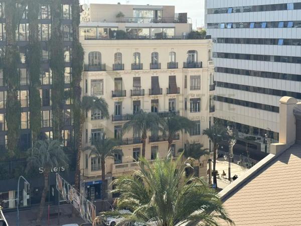 Piso en calle Calderón de la Barca