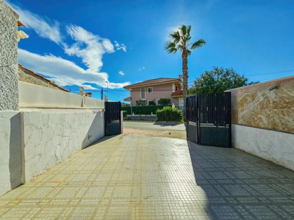 Casa independiente en avenida Miguel de Unamuno