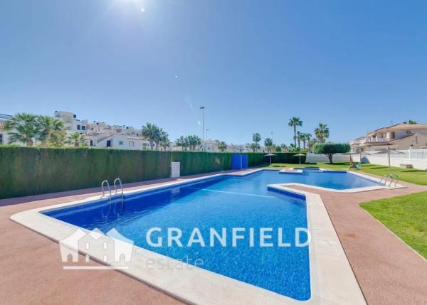 Chalet en Barrio Lomas de Cabo Roig-Los Dolses