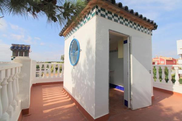 Chalet en Barrio Lomas de Cabo Roig-Los Dolses