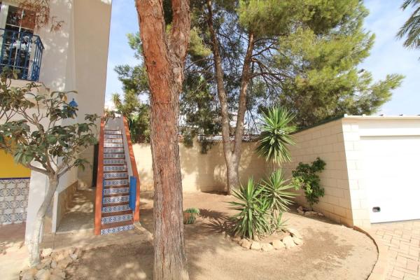 Chalet en Barrio Lomas de Cabo Roig-Los Dolses