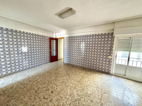 Piso en Barrio Plaza Crevillente-Juzgados