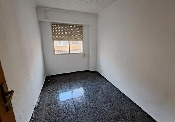 Piso en calle Sidi-Ifni