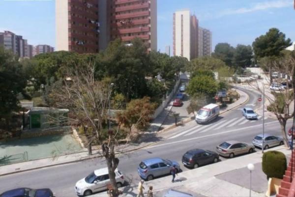 Piso en avenida de Venezuela, 6