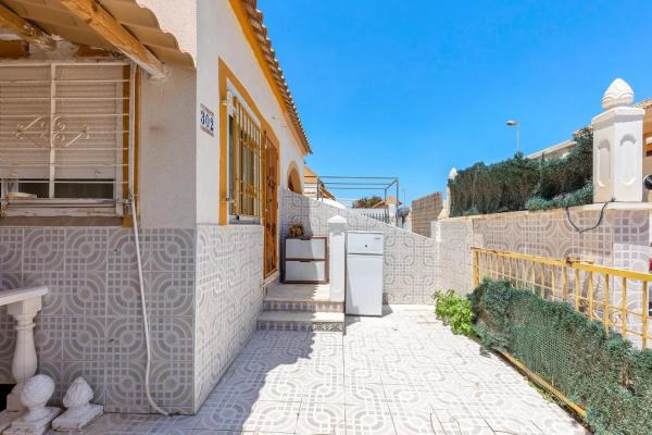 Chalet adosado en calle Jose Lorca Garcia, 302