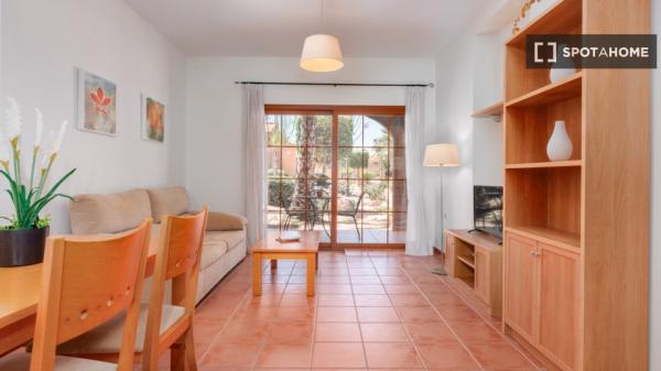 Bungalow de 2 quartos para alugar em Alicante