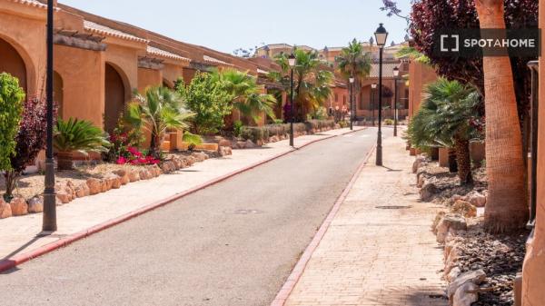 1-Zimmer-Bungalow zur Miete in Alicante