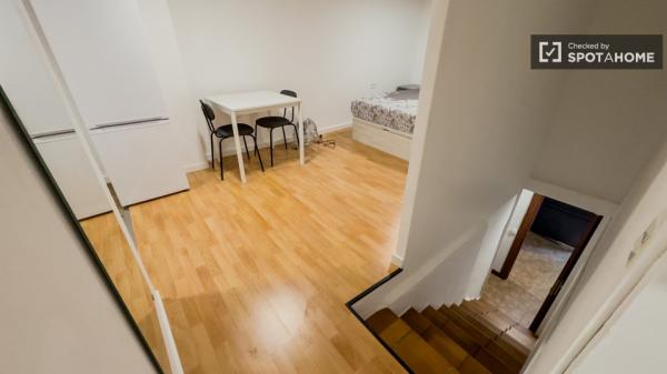 Estudio en alquiler en Ciutat Vella, Barcelona