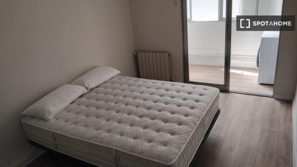 Se alquila habitación en piso compartido en Valladolid