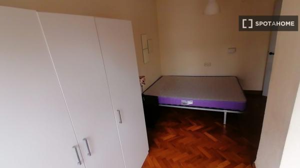 Se alquila habitación en piso compartido en Murcia