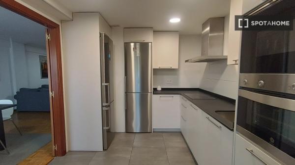 Se alquila habitación en piso compartido en Pamplona