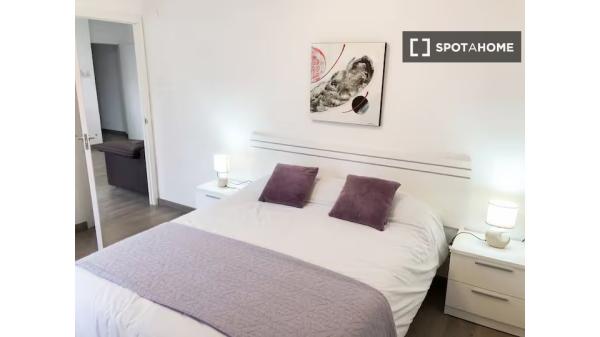 Apartamento de 3 dormitorios en alquiler en Benimaclet, Valencia