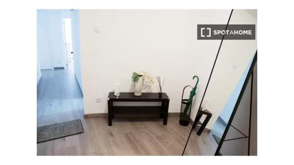 Apartamento de 3 dormitorios en alquiler en Benimaclet, Valencia