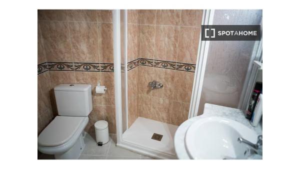 Apartamento de 3 dormitorios en alquiler en Benimaclet, Valencia