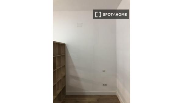 Apartamento entero de 1 habitaciones en Madrid