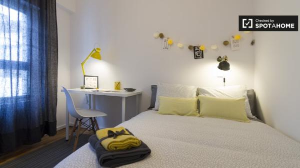 Quarto mobiliado em apartamento de 3 quartos em Begoña, Bilbao