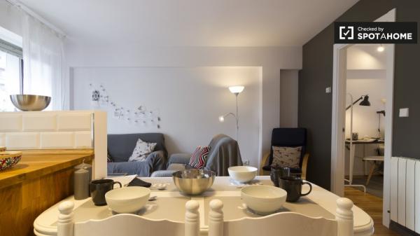 Quarto mobiliado em apartamento de 3 quartos em Begoña, Bilbao