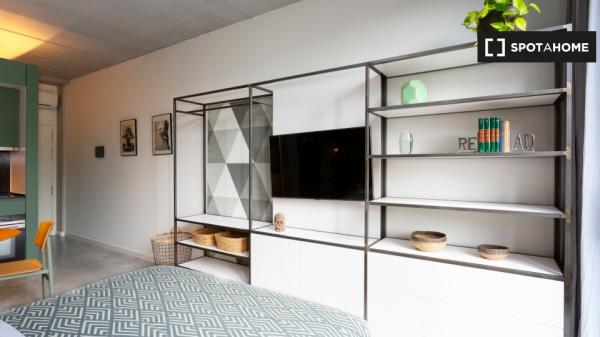 Estudio amueblado en un Co-Living en Barcelona