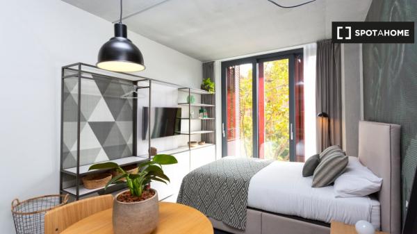 Estudio amueblado en un Co-Living en Barcelona